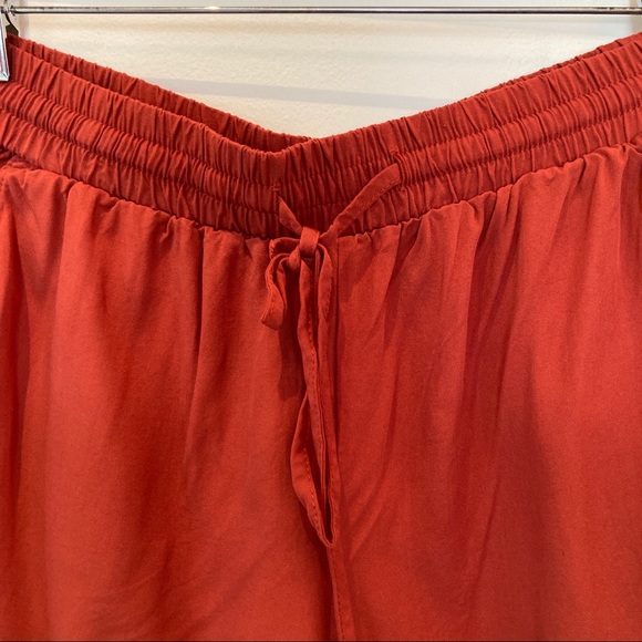 Forever 21 Drawstring Shorts - Picture 2 of 4